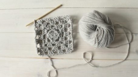 Learn to crochet a granny square