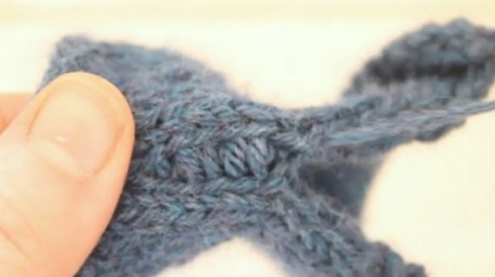 Learn to seam with mattress stitch