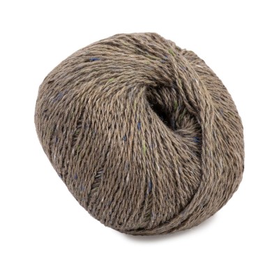 Laughing Hens Hearthstone Tweed DK										 - 07 Moorland Fawn