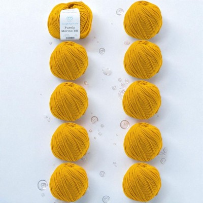 Laughing Hens Purely Merino DK - Packung mit 10 x 50g Knoten										 - 3300 White