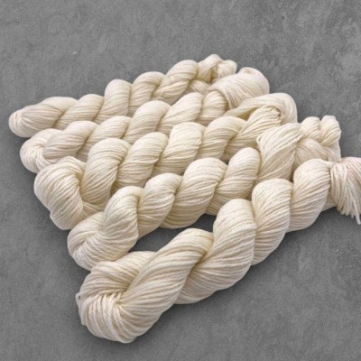 Ungefarbtes Garn Superwash Merino 4 Ply Minis										 - Ungefarbt / Ecru - 5 x 20g