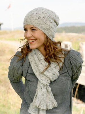 DROPS Sweet Caroline Beanie und Schal - Deutschsprachige Anleitung										