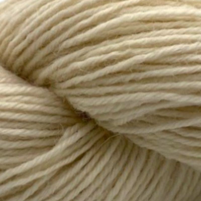 Ungefarbtes Garn Non-Superwash Farm Traceable British Wool DK										 - Ungefarbt / Ecru - 100g