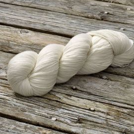 Ungefarbtes Garn Superwash Sock 4 Ply 50g