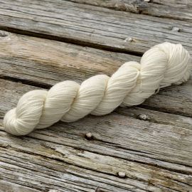 Ungefarbtes Garn Superwash Merino 4 Ply Minis